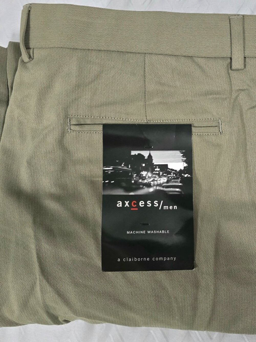 Axcess Men's pants 40x32 light olive green 100% Polyester Brand new with Tags.